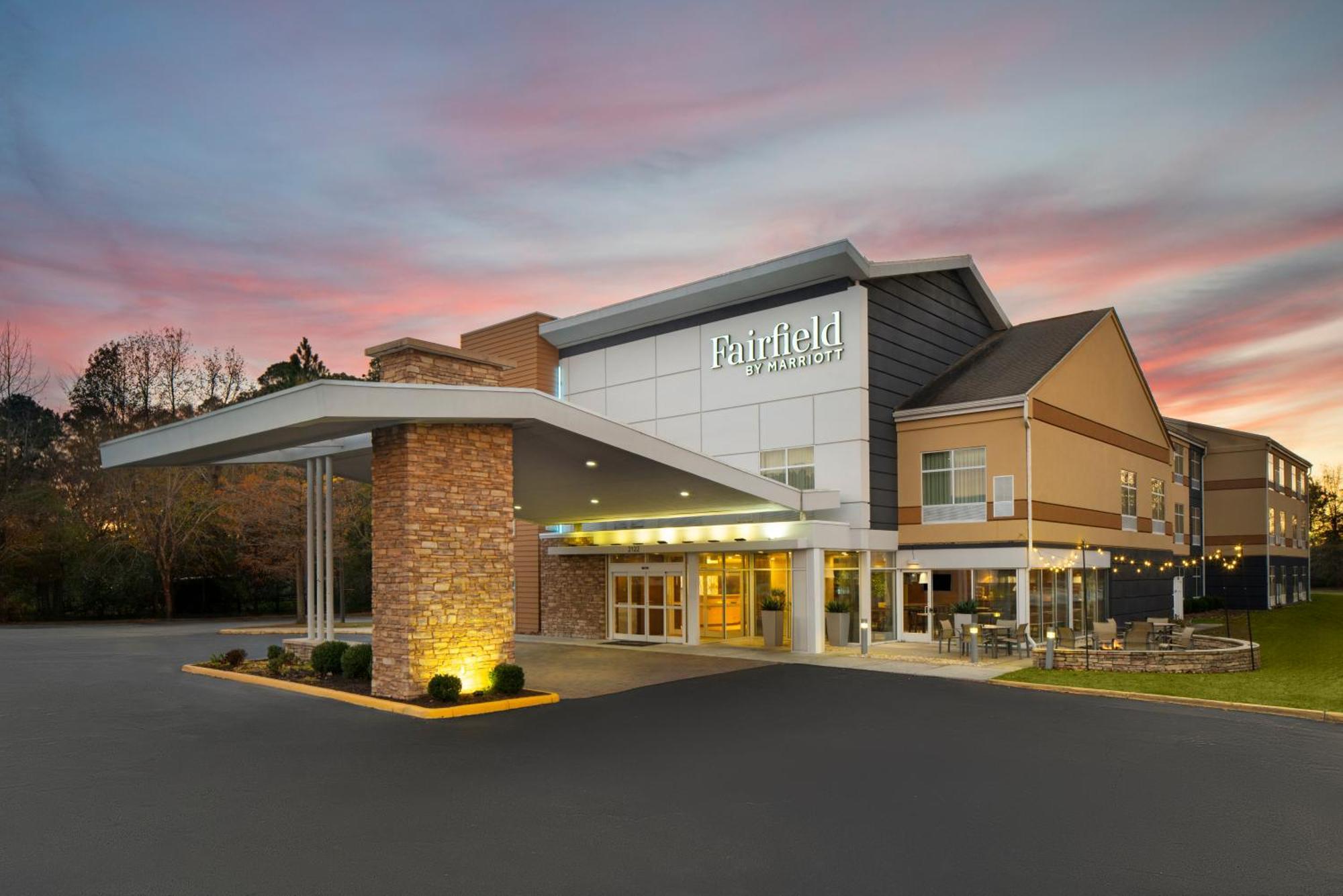 Fairfield Inn & Suites By Marriott Chesapeake Suffolk Exterior photo