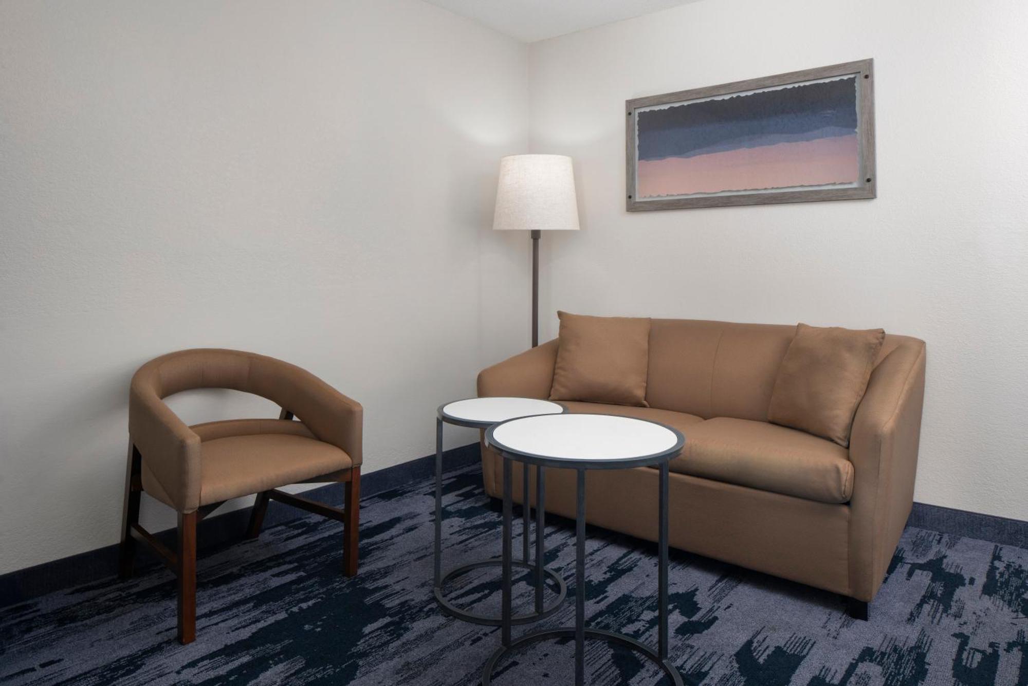 Fairfield Inn & Suites By Marriott Chesapeake Suffolk Exterior photo