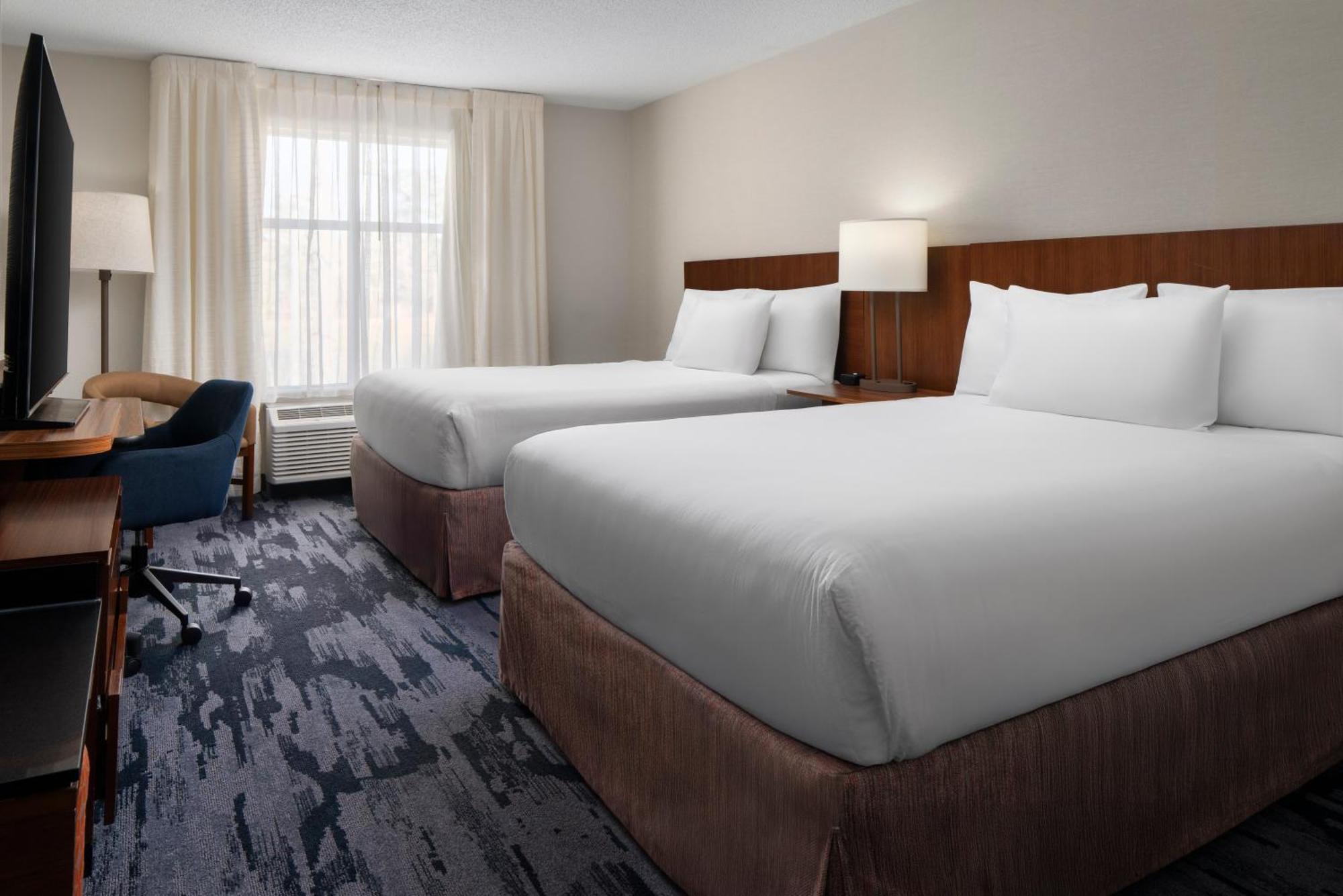 Fairfield Inn & Suites By Marriott Chesapeake Suffolk Exterior photo